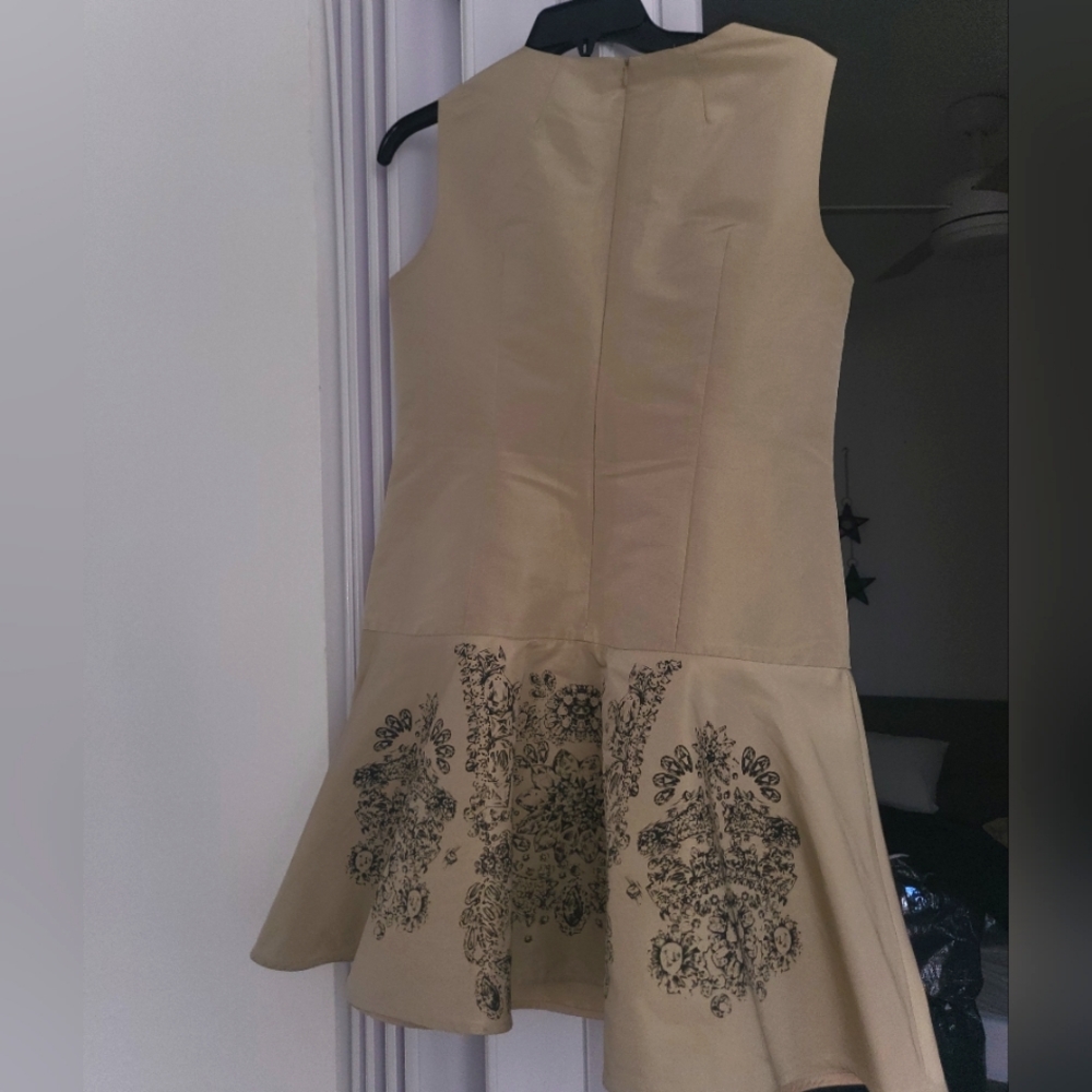 Beige Dress with Black Floral Design - Picture 2 of 7
